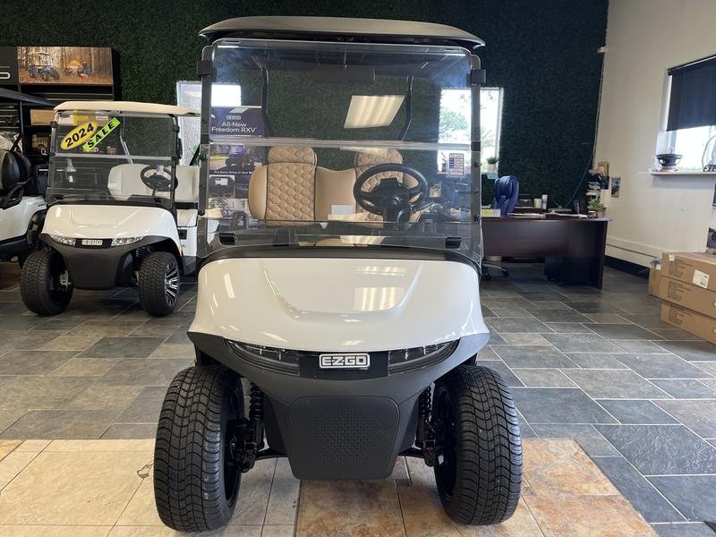 2024 e z go freedom rxv elite lithium | bright white | zero maintenance electric sale!