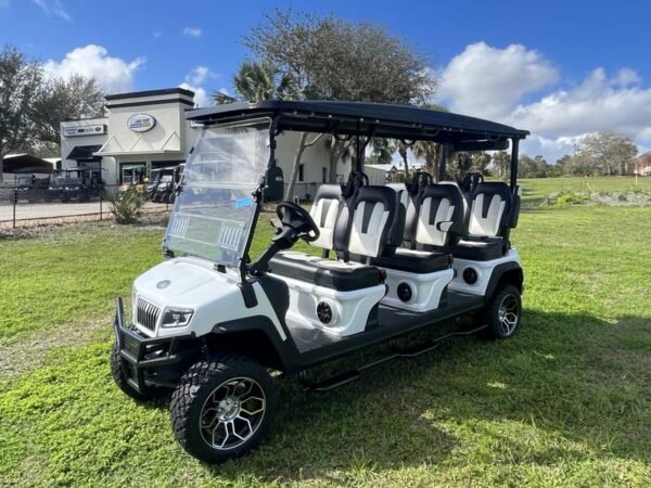 2025 evolution d5 maverick 6 plus texas white golf cart front view 600x450
