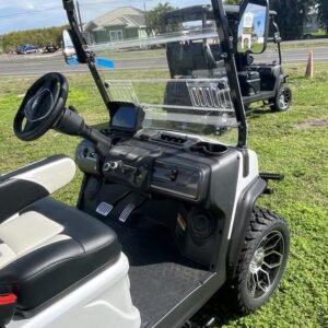 2025 evolution d5 maverick 6 plus pearl white | 6 seater with carplay