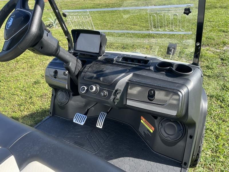 2025 evolution d5 ranger 2+2 pearl white | 4 seater luxury golf cart 2025 evolution d5 ranger 2+2 pearl white | 4 seater luxury golf cart