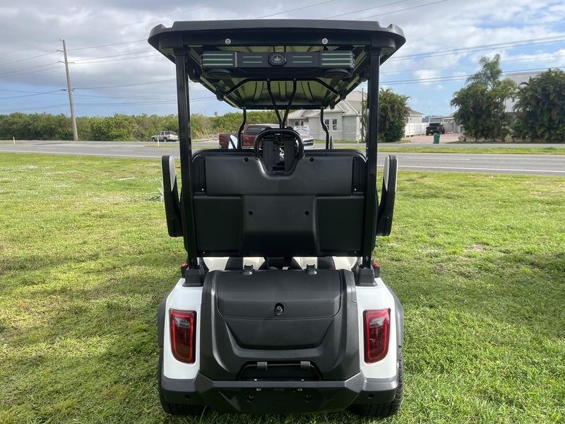 2025 evolution d5 ranger 6 pearl white | 6 seater luxury golf cart