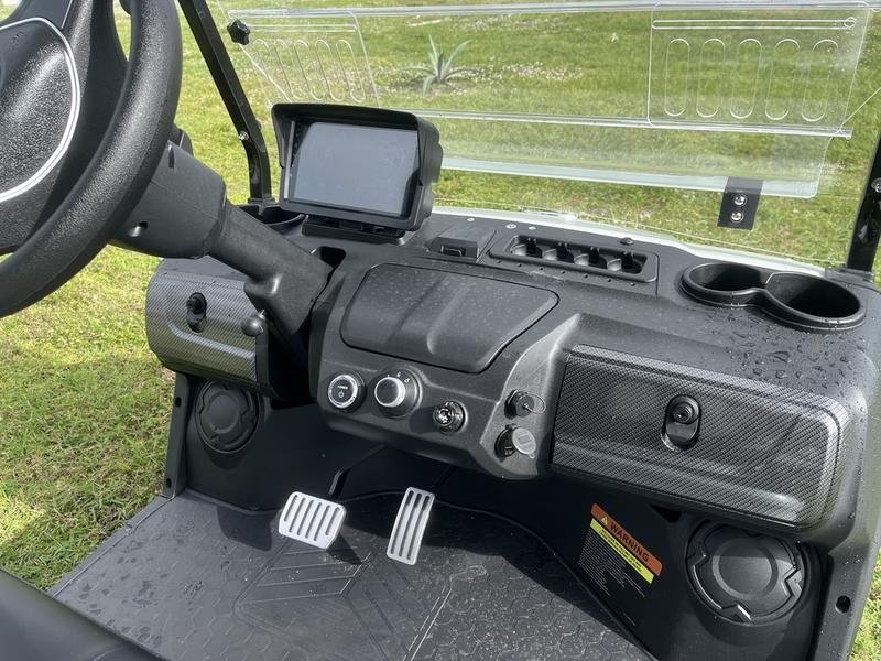 2025 evolution d5 ranger 6 pearl white | 6 seater luxury golf cart