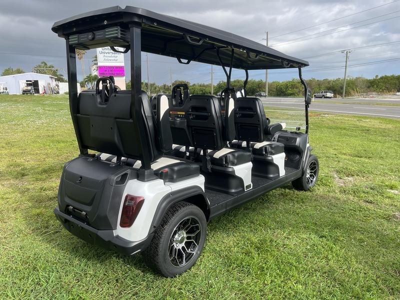 2025 evolution d5 ranger 6 pearl white | 6 seater luxury golf cart