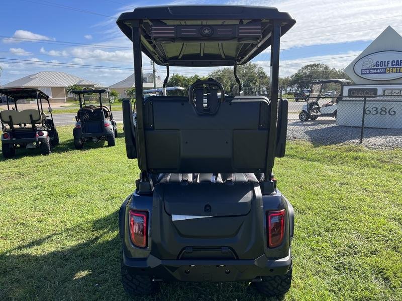 2025 evolution d5 maverick 4 plus arctic gray | cart with carplay 2025 evolution d5 maverick 4 plus arctic gray | cart with carplay